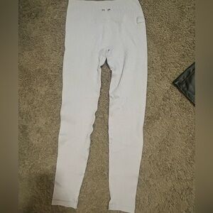 Refuge Light Gray Leggings